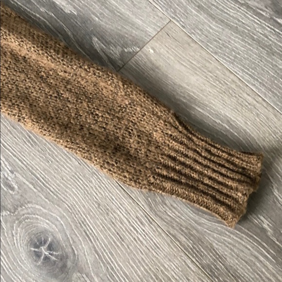 Grace & Lace Two-way Sweater - Picture 3 of 4